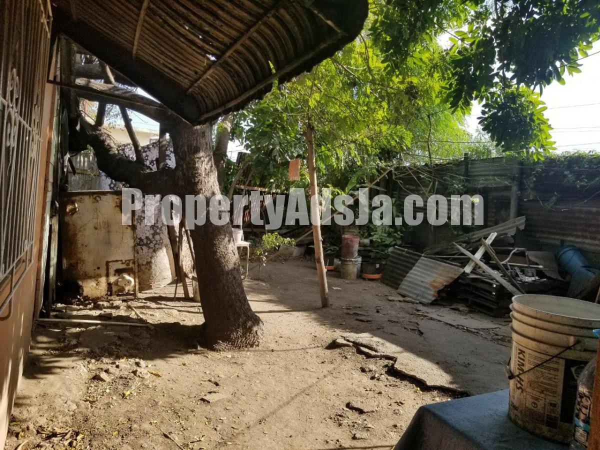 Commercial/farm land For Sale in kingston 13, Kingston / St. Andrew