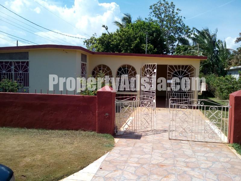 House For Sale in Mercury Gardens, St. Catherine Jamaica