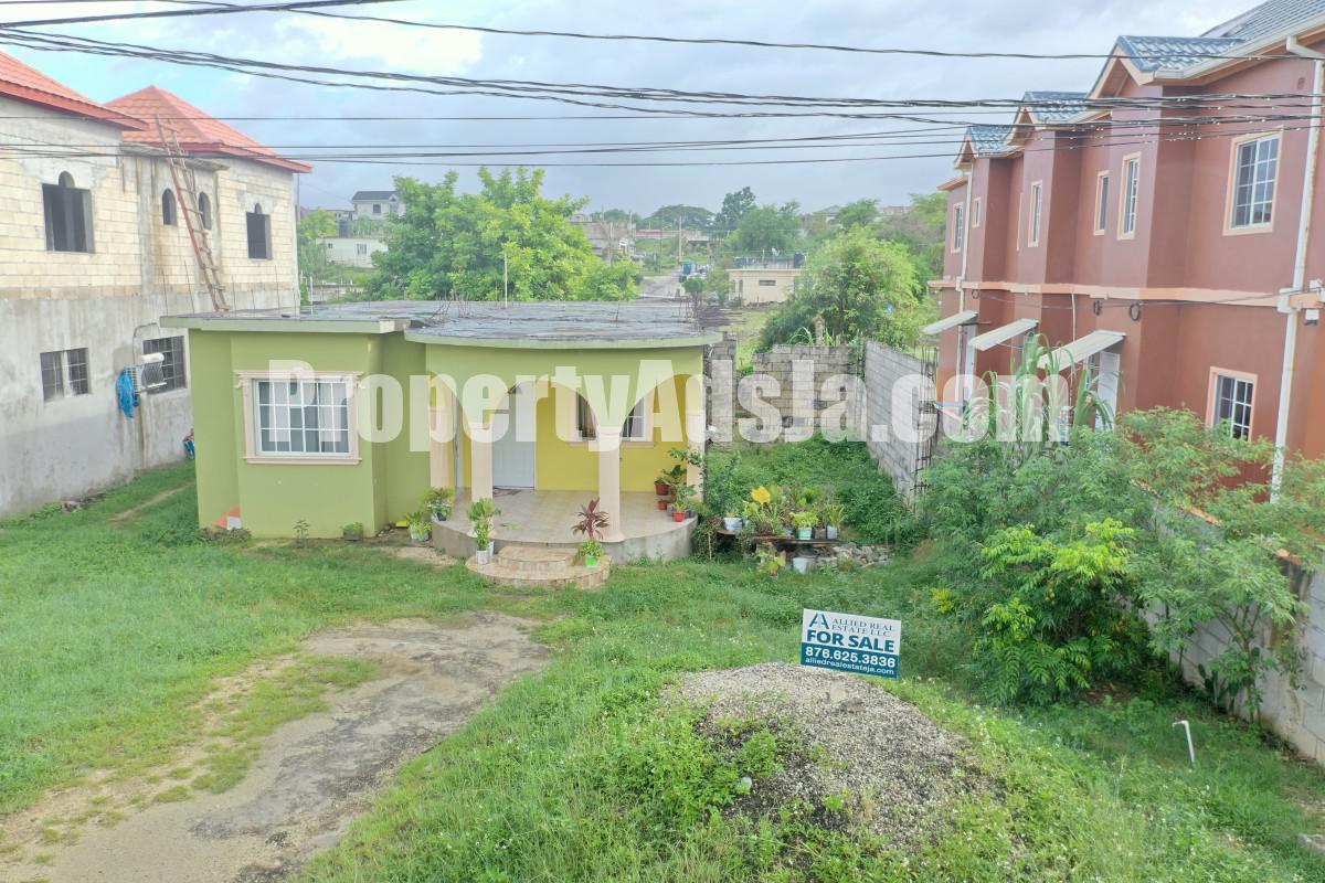 House For Sale in Black River, St. Elizabeth Jamaica