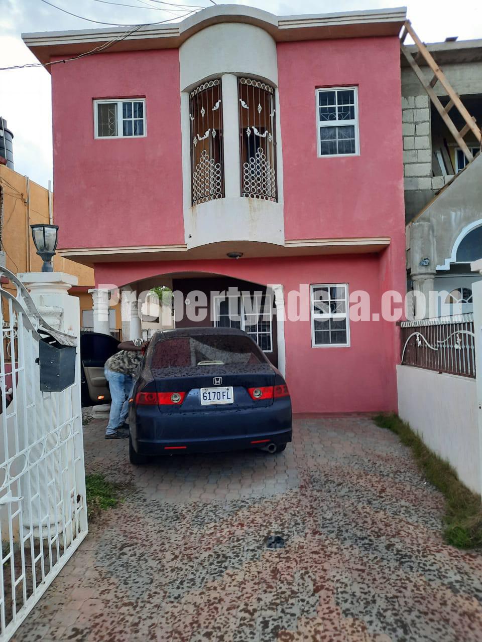 Townhouse For Rent in Bridgeview Portmore, St. Catherine Jamaica