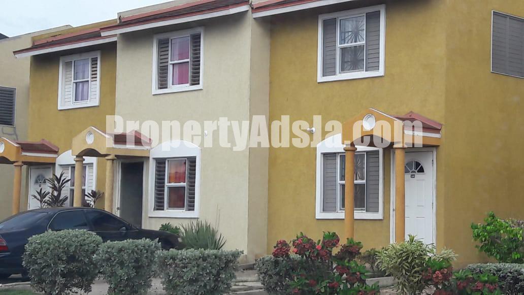Townhouse For Sale in Union Estate, St. Catherine Jamaica