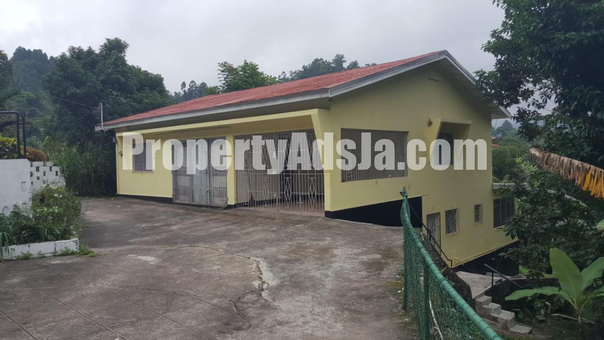 House For Sale in Irish Town, Kingston / St. Andrew Jamaica