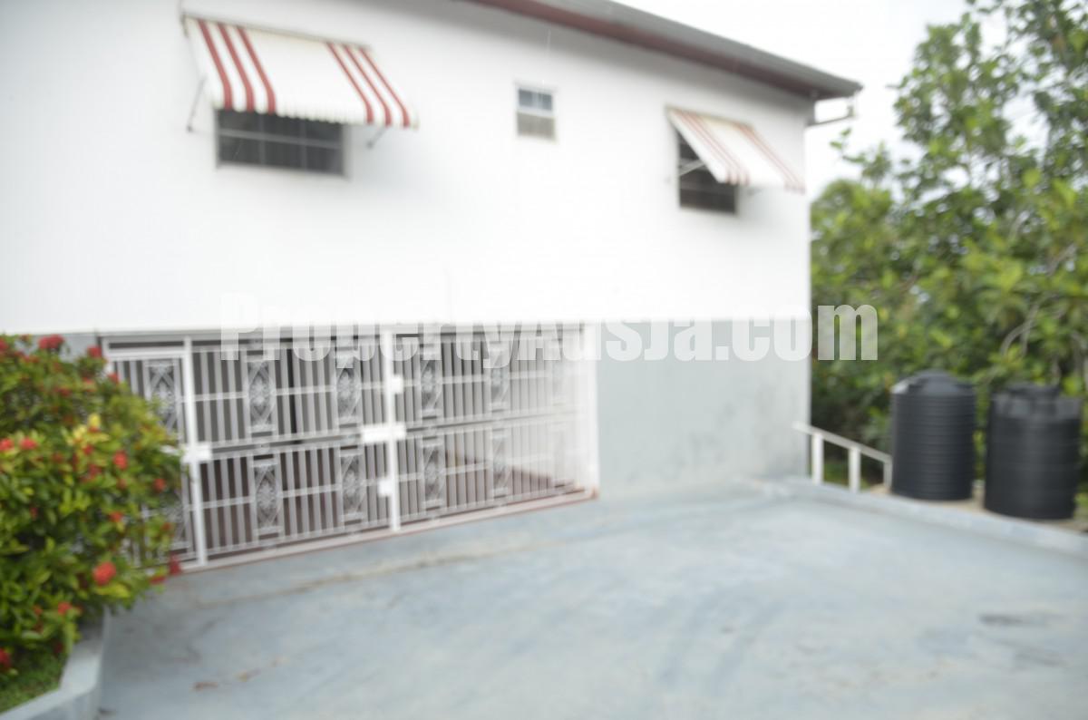 House For Sale in Caledonia Meadows, Manchester Jamaica