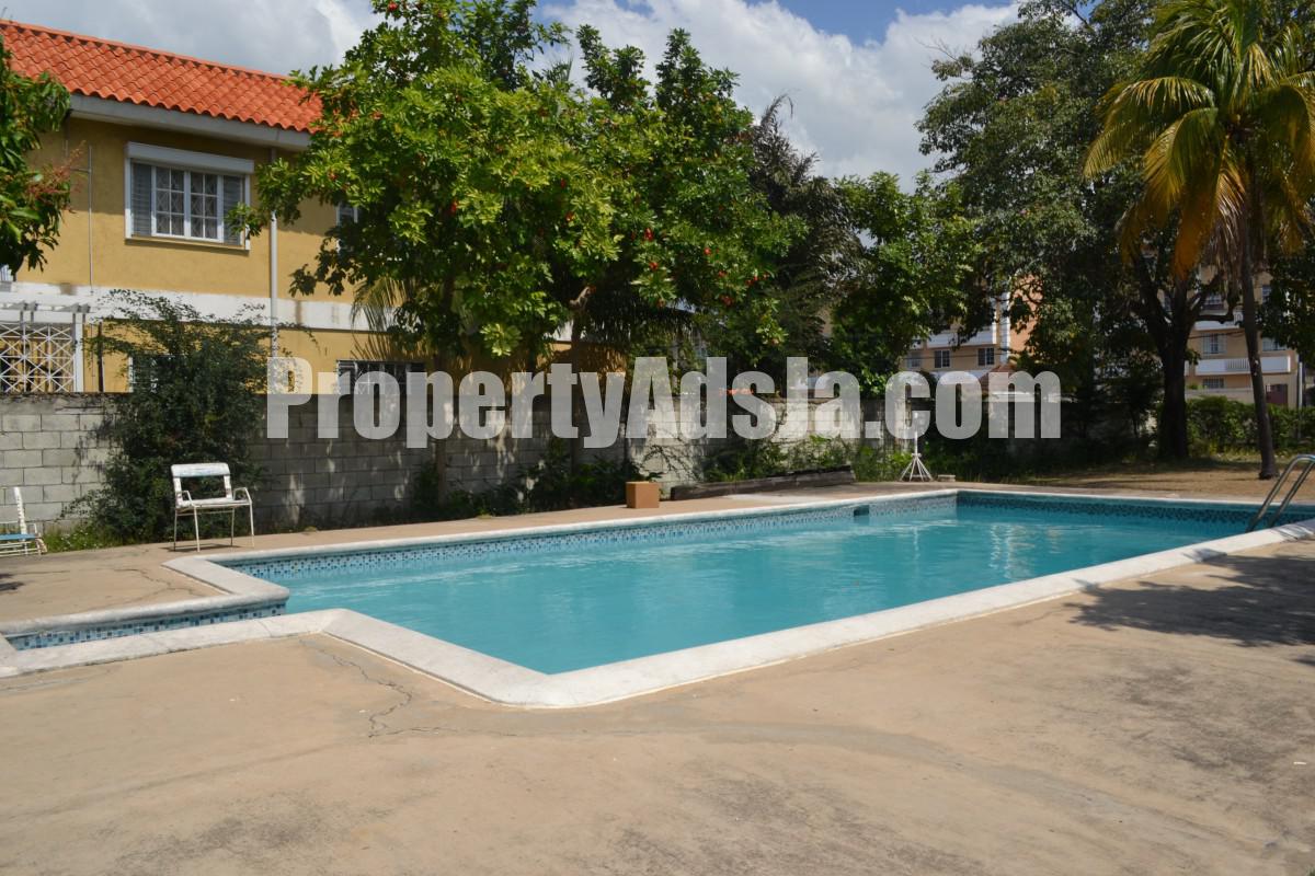Apartment For Sale in Close proximity to Devon House and New Kingston