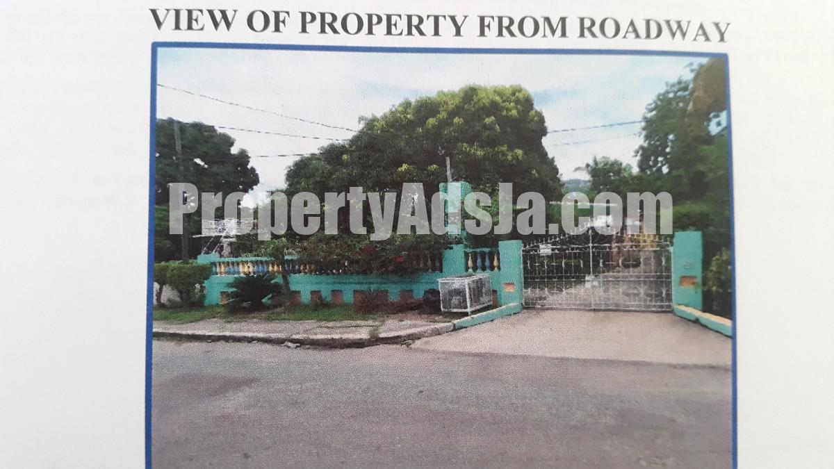 House For Sale in Lyndale Road, Kingston / St. Andrew Jamaica