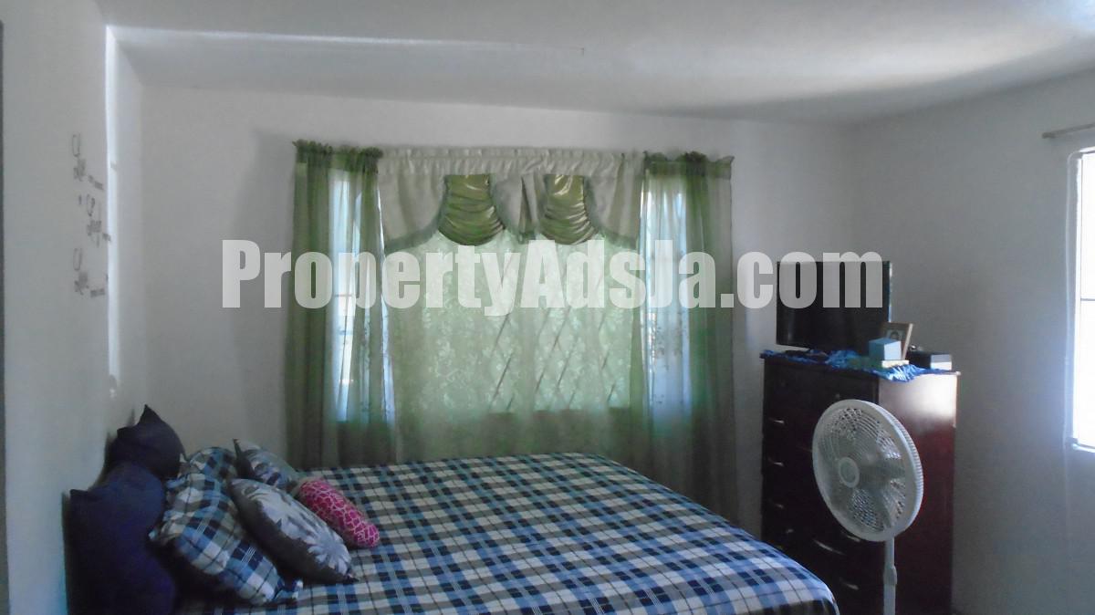 House For Sale in West Cumberland, St. Catherine Jamaica