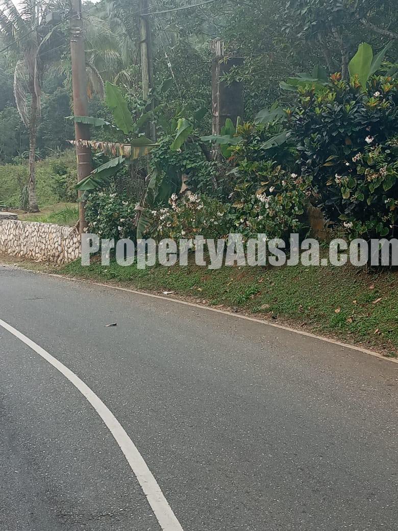 House For Sale in Rock Hall, Kingston / St. Andrew Jamaica