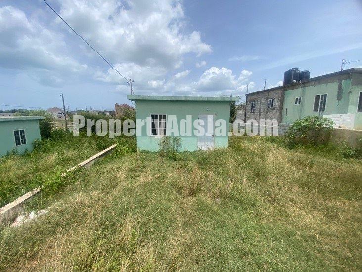 House For Sale in Luana Pen Black River, St. Elizabeth Jamaica