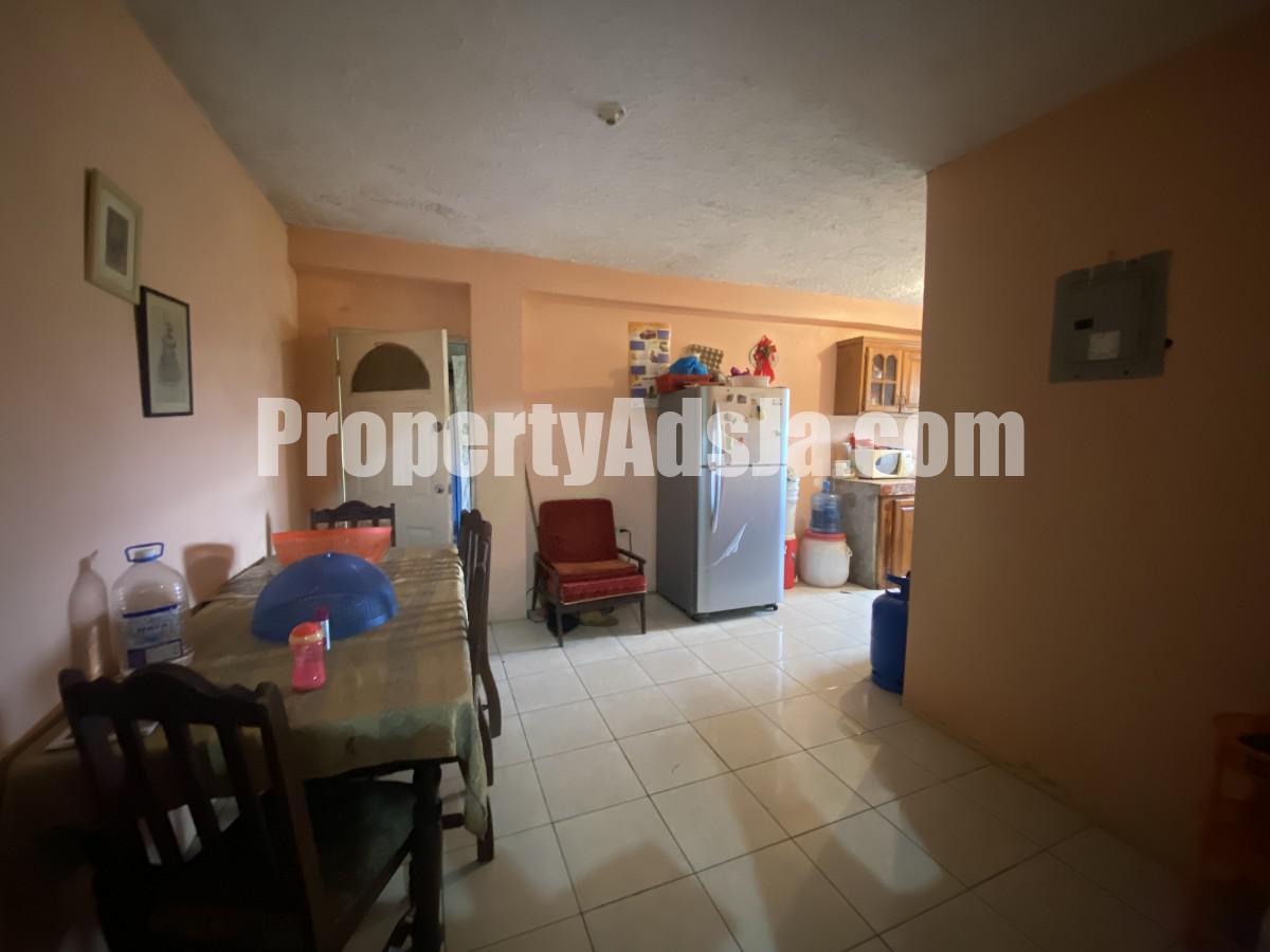 House For Sale in Melrose Mews Mandeville, Manchester Jamaica