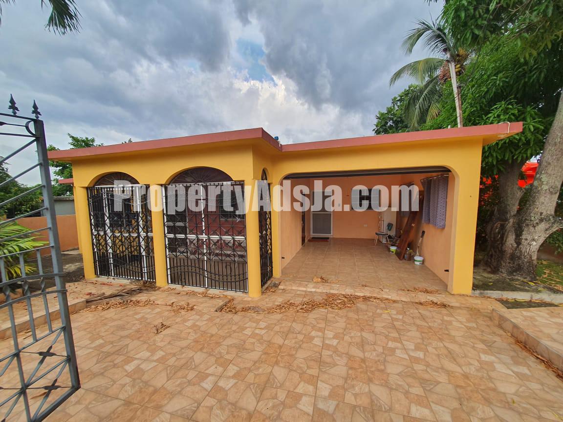 House For Sale in Mercury Gardens, St. Catherine Jamaica