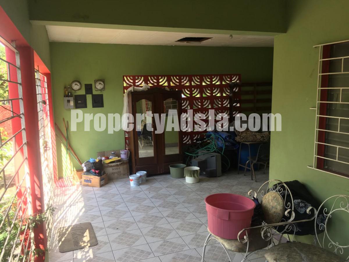 House For Sale in Washington Gardens, Kingston / St. Andrew Jamaica