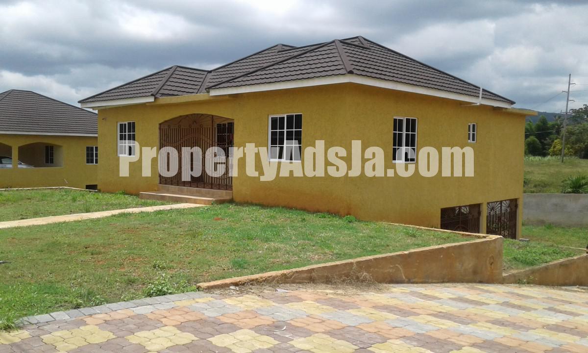 House For Sale in Linstead, St. Catherine Jamaica