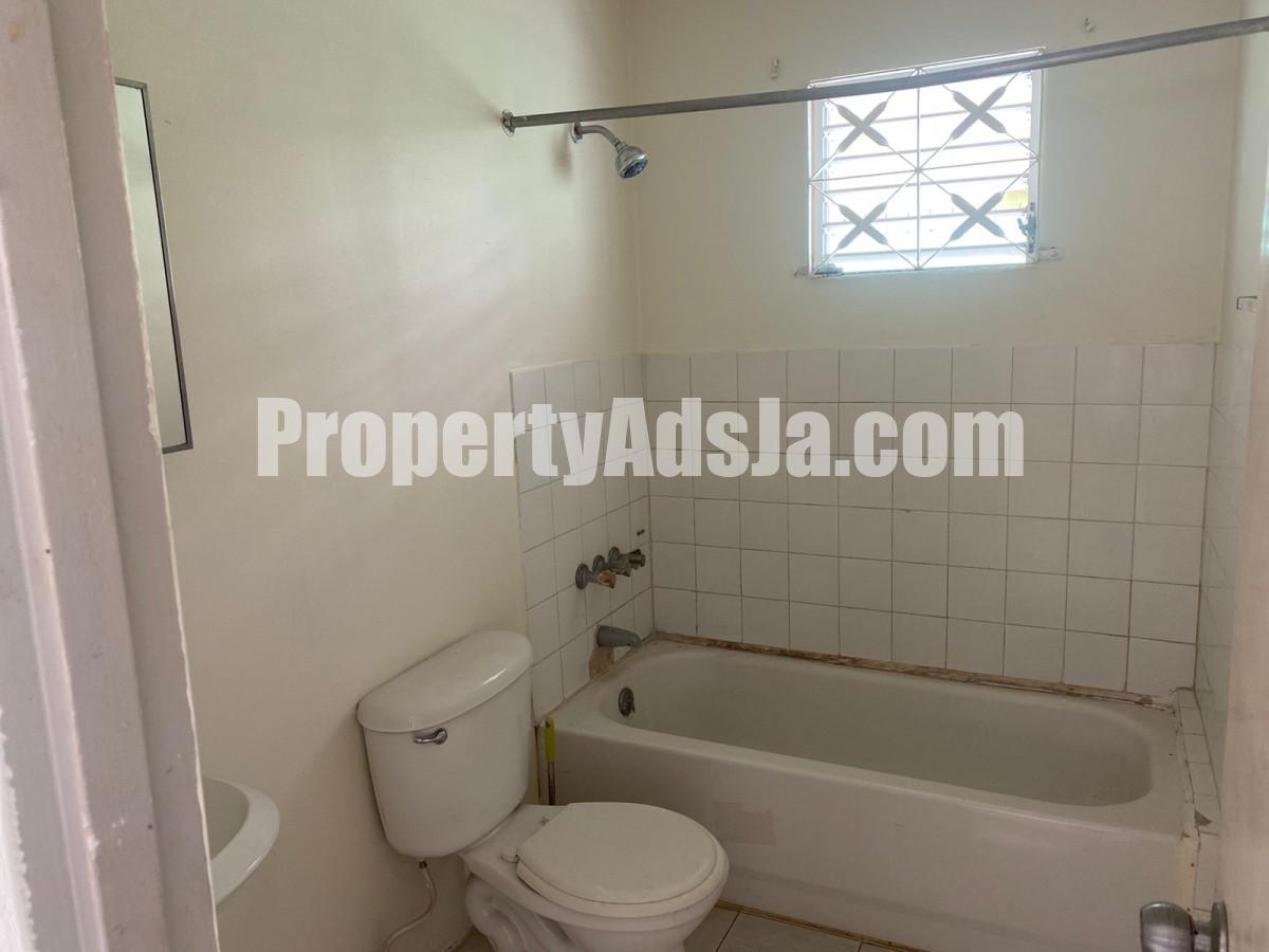 Flat For Rent in Innswood Village, St. Catherine Jamaica