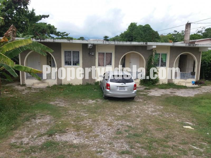 House For Sale in Shefield Westmoreland UNDER OFFER, Westmoreland Jamaica