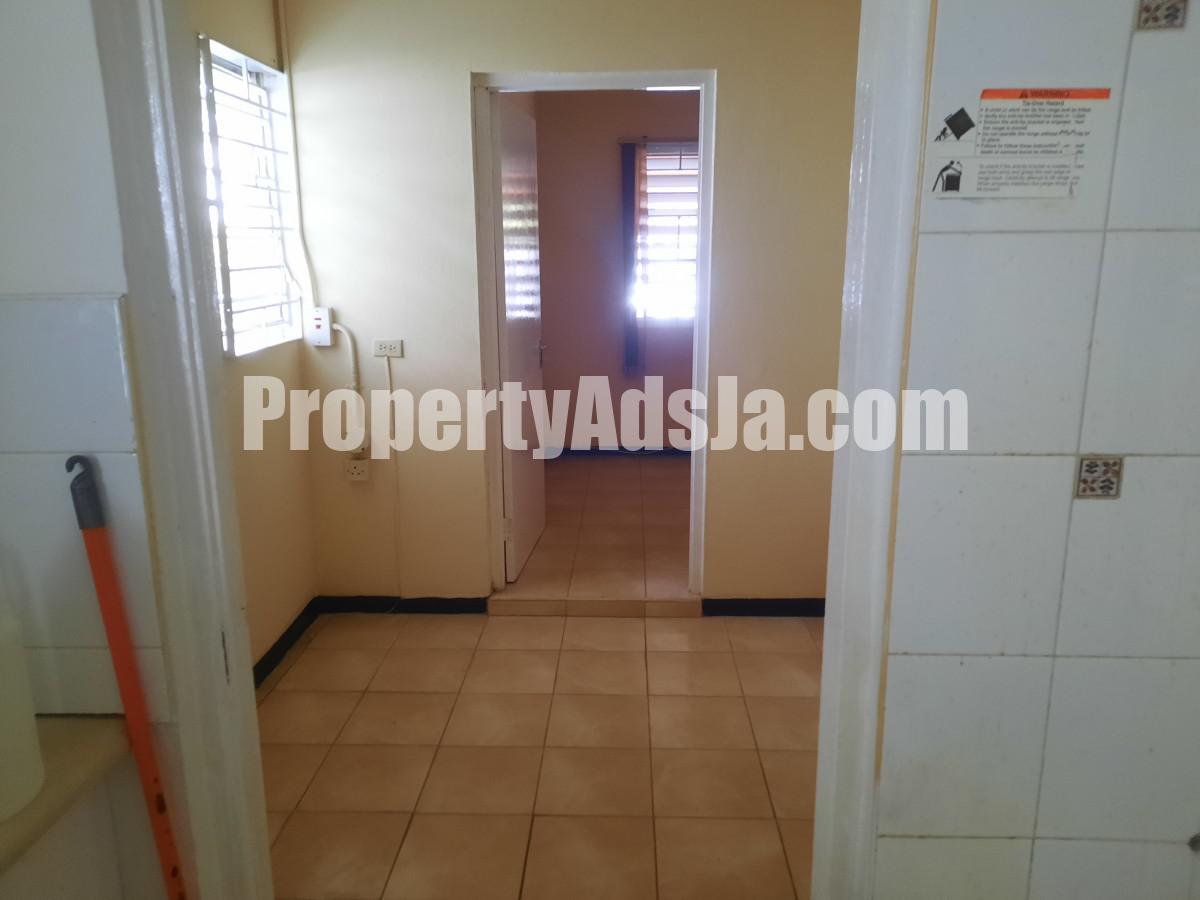 House For Rent in Off Shortwood Road, Kingston / St. Andrew Jamaica