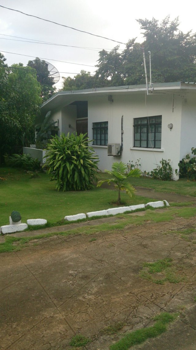 House For Sale in St Andrew, Kingston / St. Andrew Jamaica