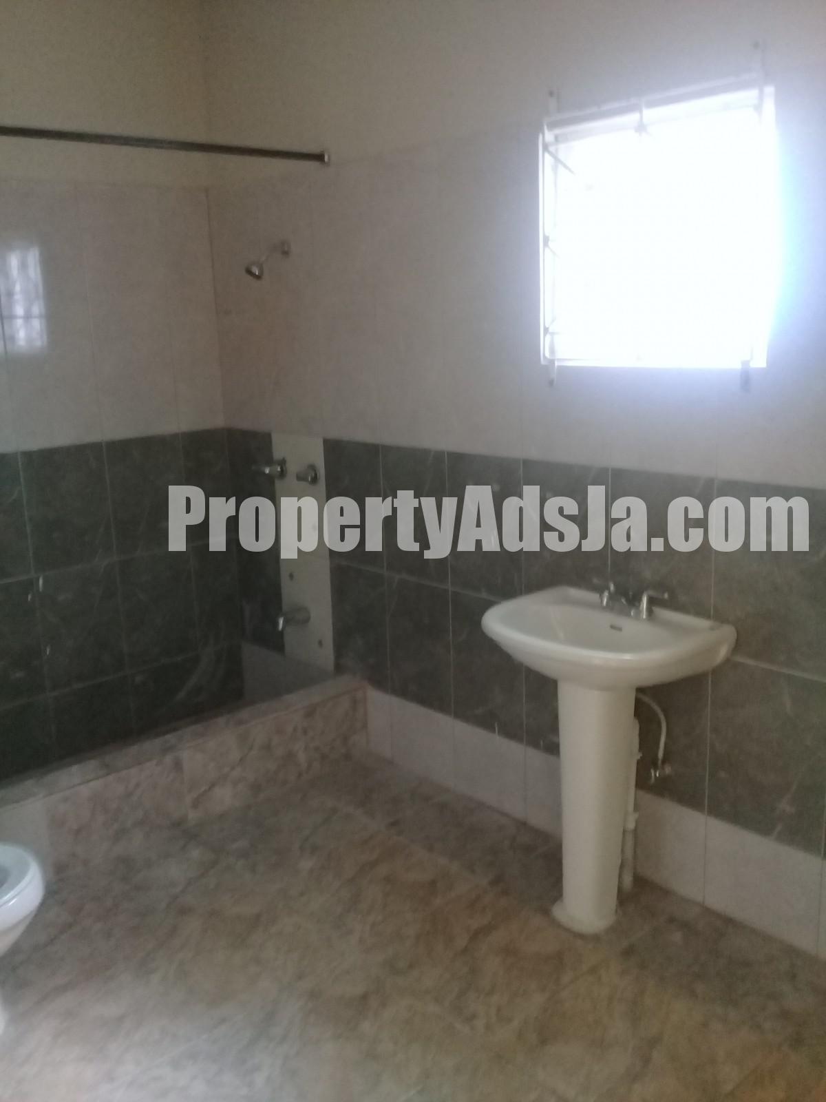 House For Rent in old harbour glades, St. Catherine Jamaica