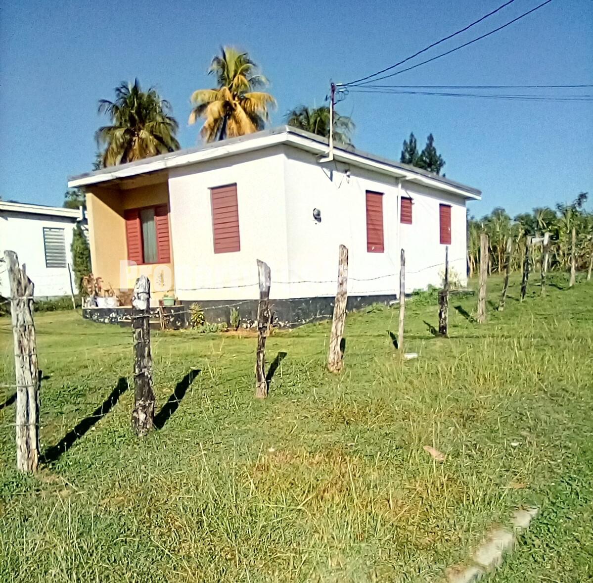 House For Sale in Lacovia, St. Elizabeth Jamaica