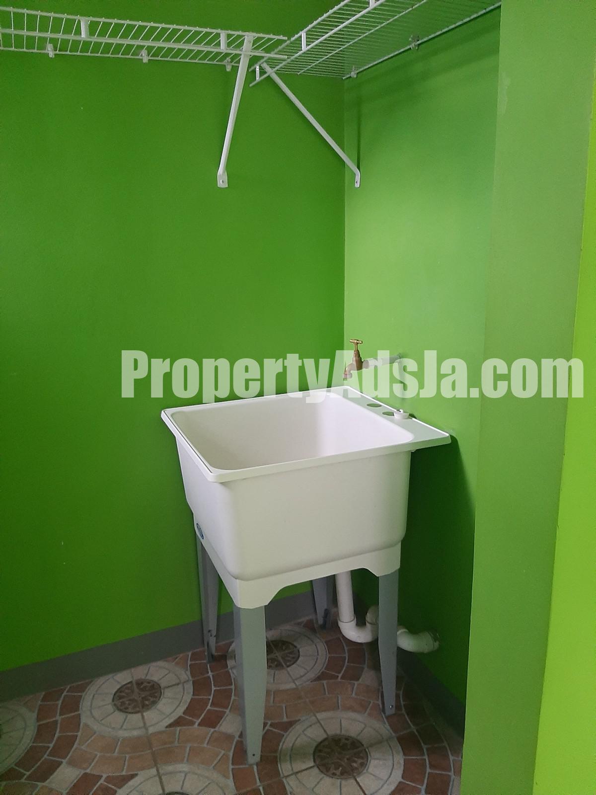 Flat For Rent in Great Pond Ocho Rios, St. Ann Jamaica