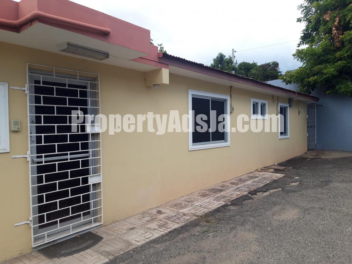 Commercial building For Sale in Hagley Park Road, Kingston / St. Andrew