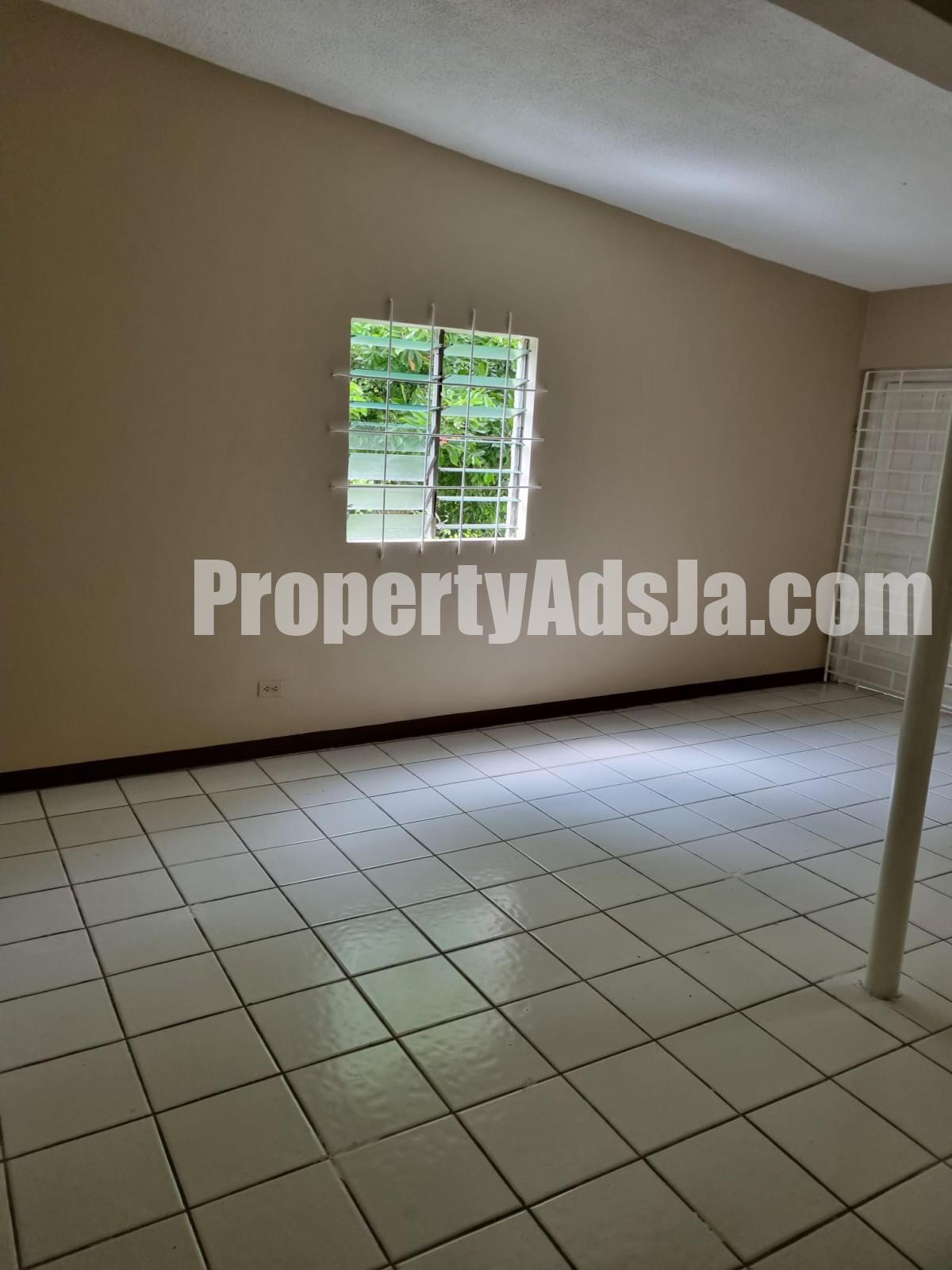 Flat For Rent in Golden Spring, Kingston / St. Andrew Jamaica