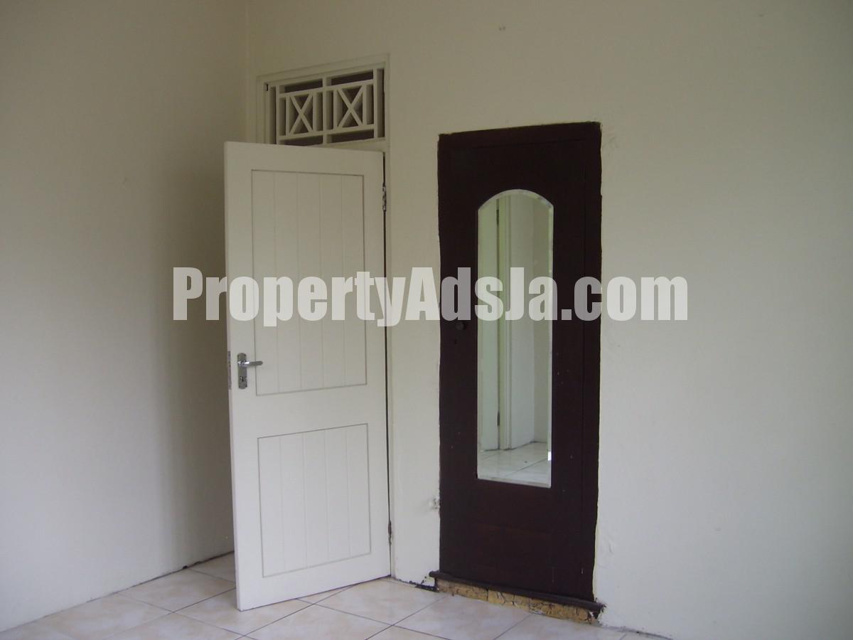 House For Rent in Richmond Park, Kingston / St. Andrew Jamaica