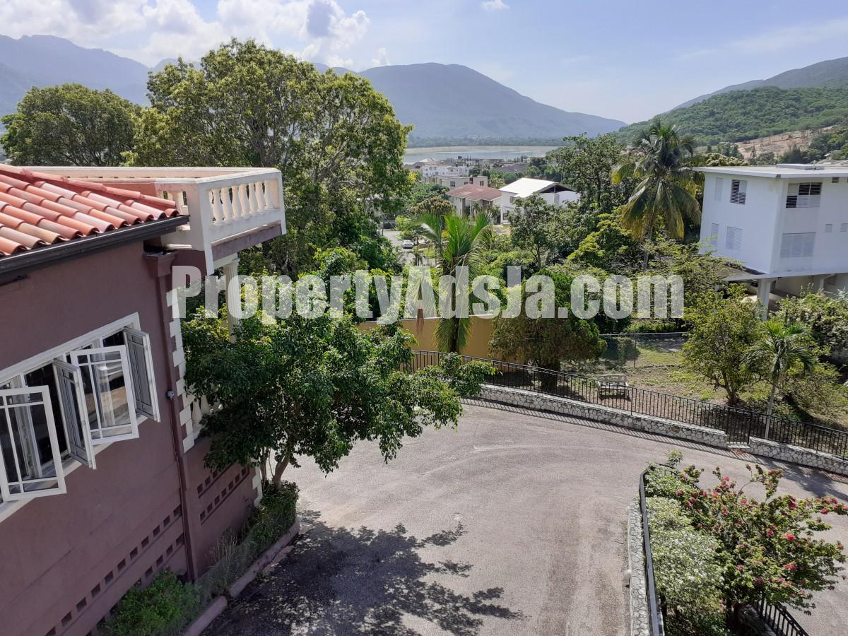 House For Sale in Beverly Hills, Kingston / St. Andrew Jamaica
