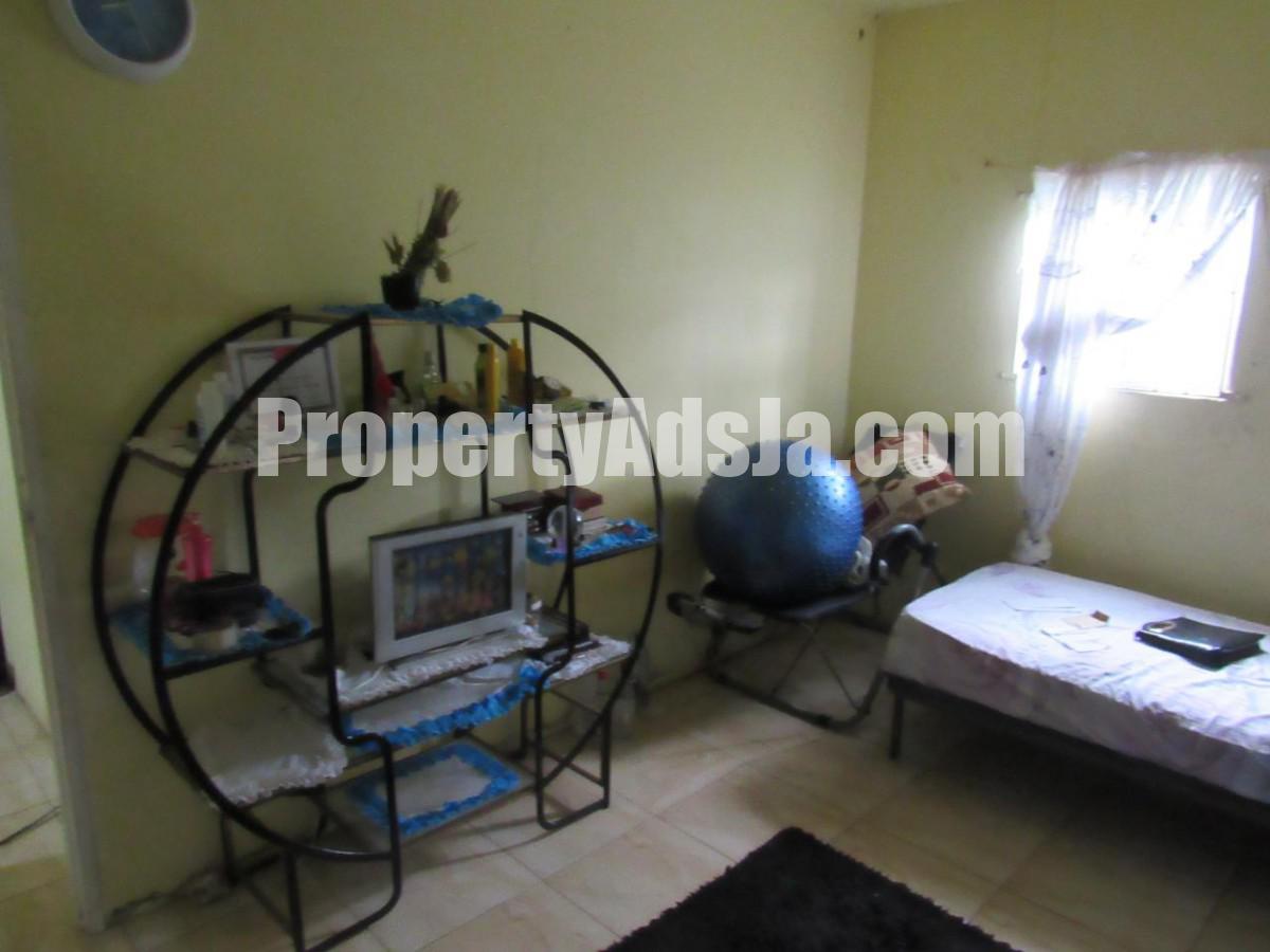 House For Sale in Linstead, St. Catherine Jamaica