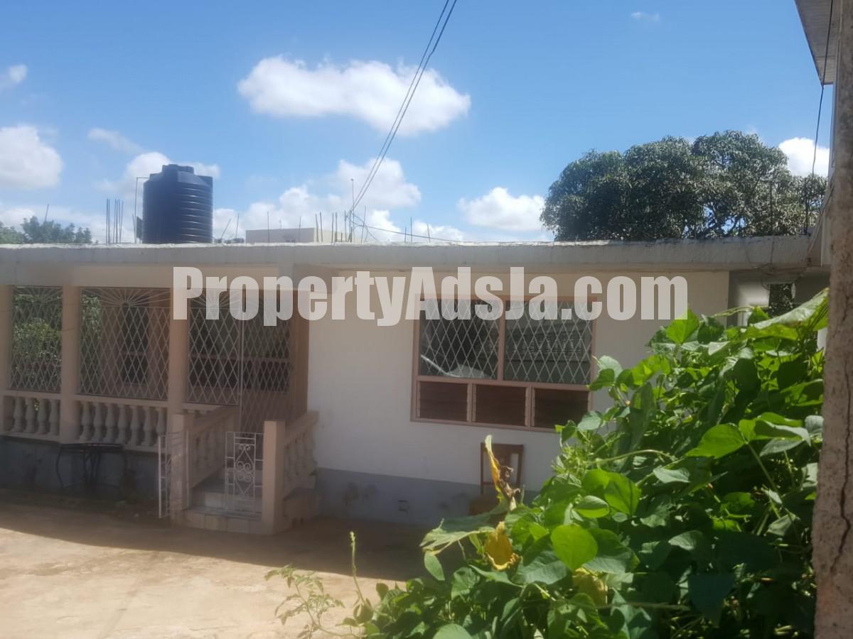 House For Sale in Mandeville Manchester, Manchester Jamaica