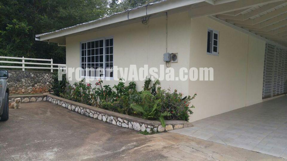 House For Sale in Exchange on Border of St Ann and St Mary, St. Ann