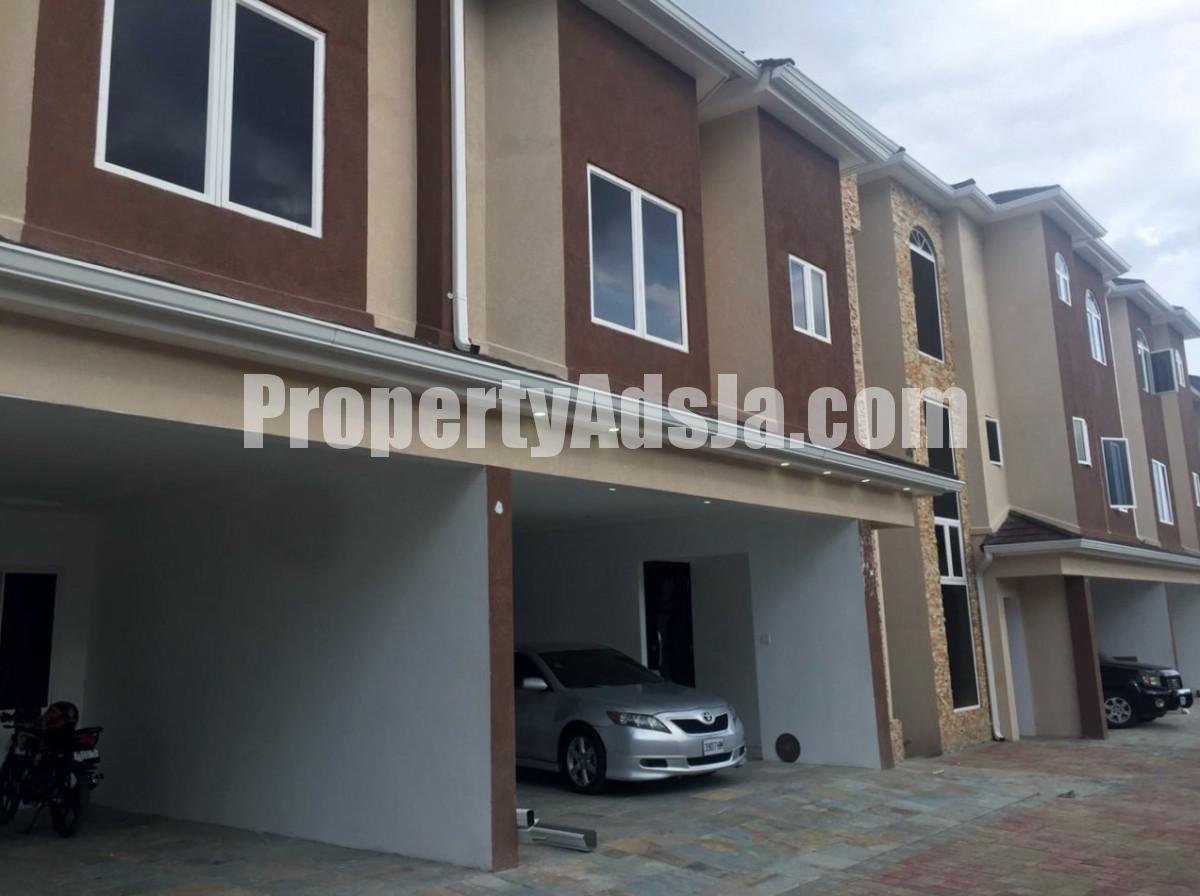 Townhouse For Sale in Kingston 6, Kingston / St. Andrew Jamaica