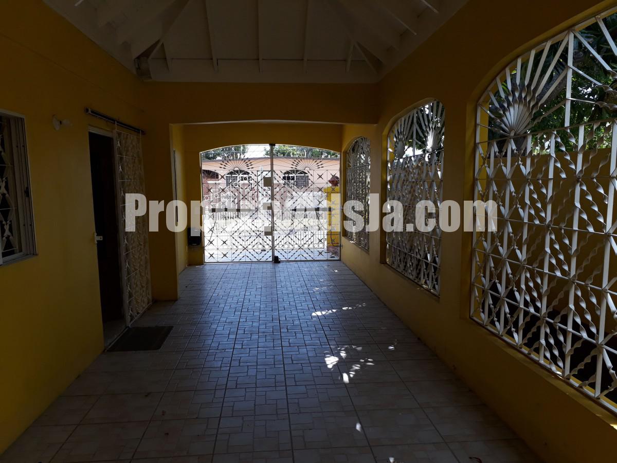 House For Sale in Eltham View Spanish Town, St. Catherine Jamaica