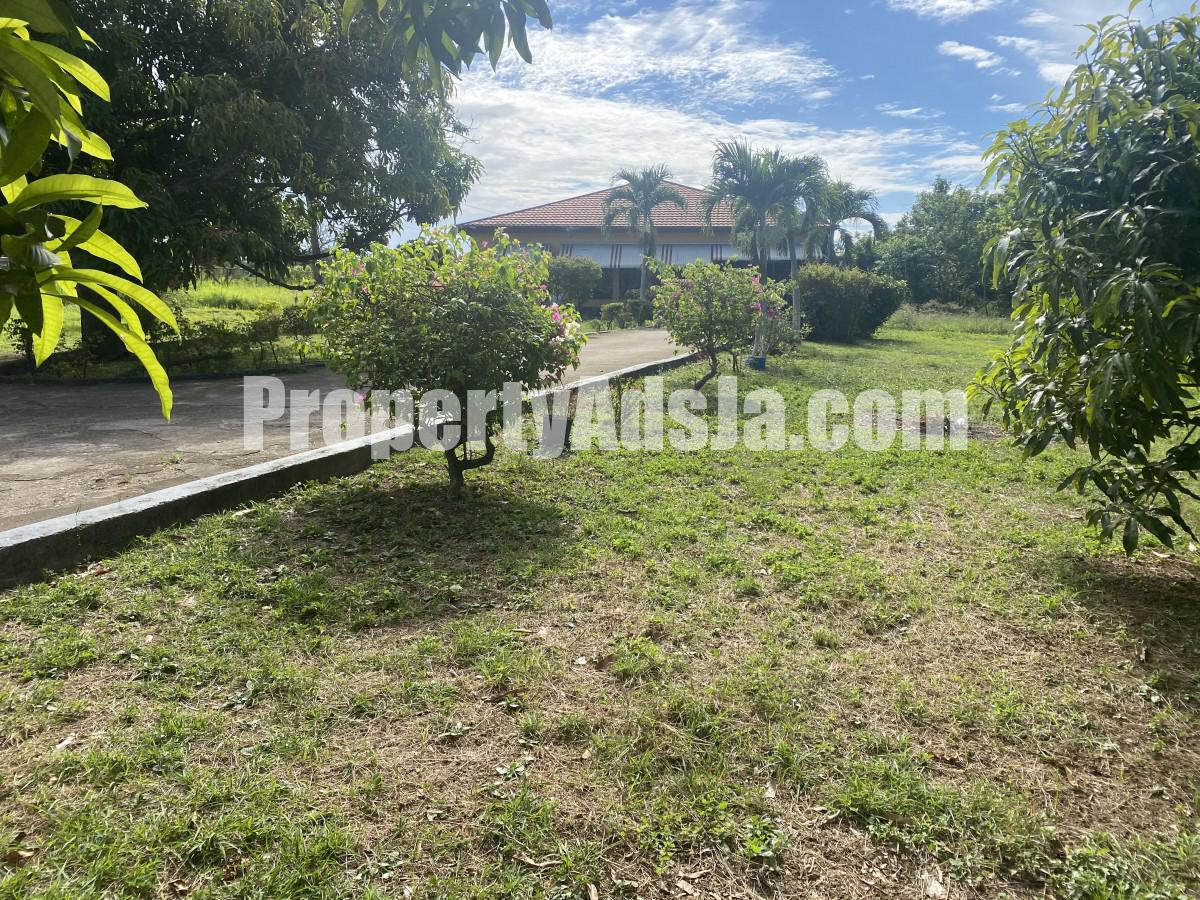 House For Sale in Osborne Store, Clarendon Jamaica