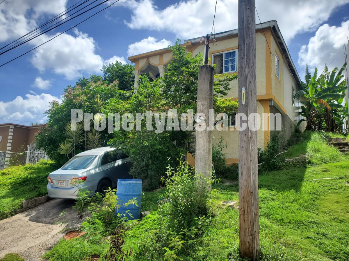 House For Sale in Old Harbour Glades, St. Catherine Jamaica