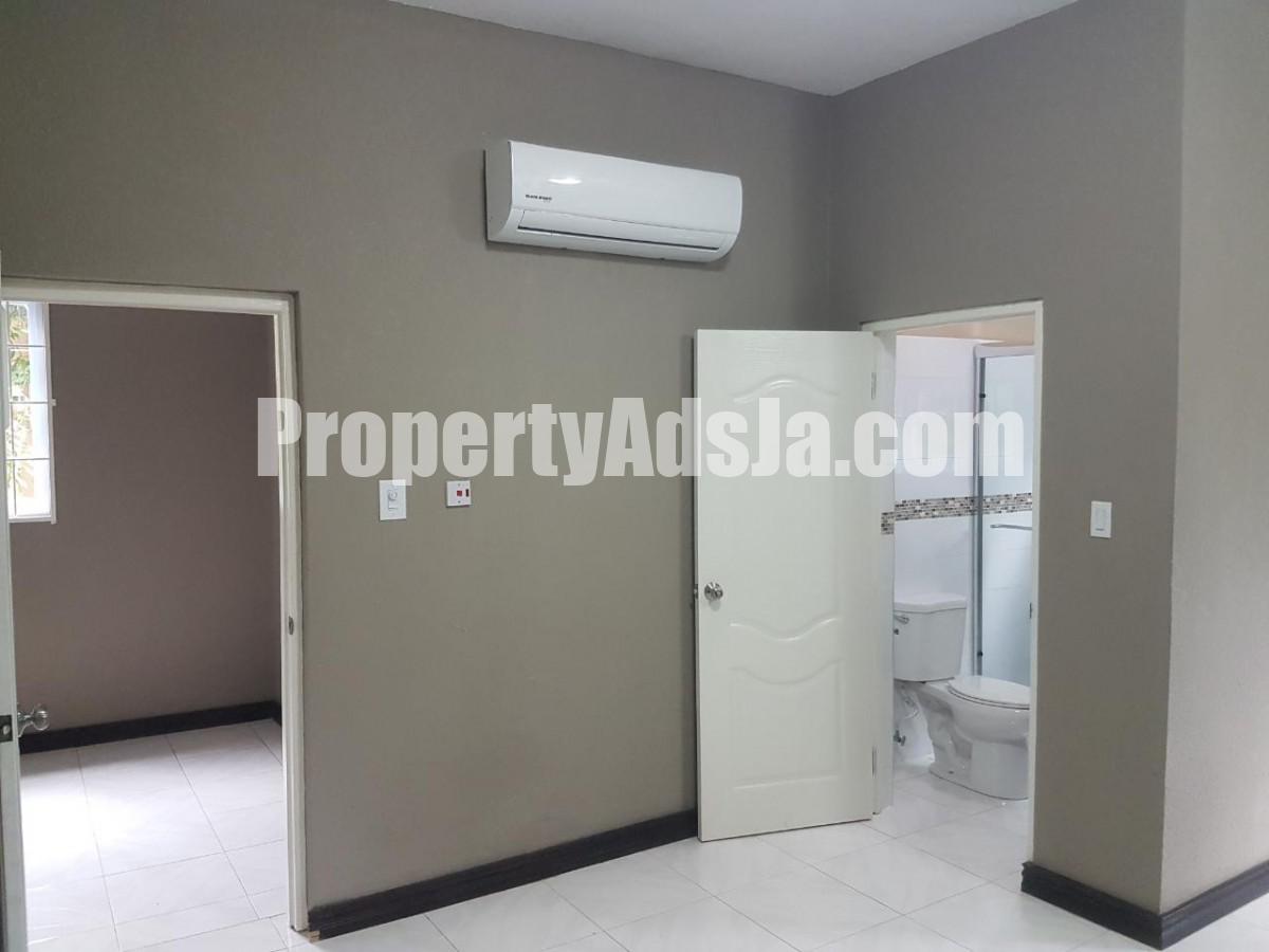 House For Sale in Hope Pastures, Kingston / St. Andrew Jamaica