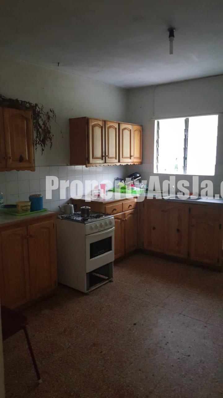 House For Sale in Irish Town, Kingston / St. Andrew Jamaica