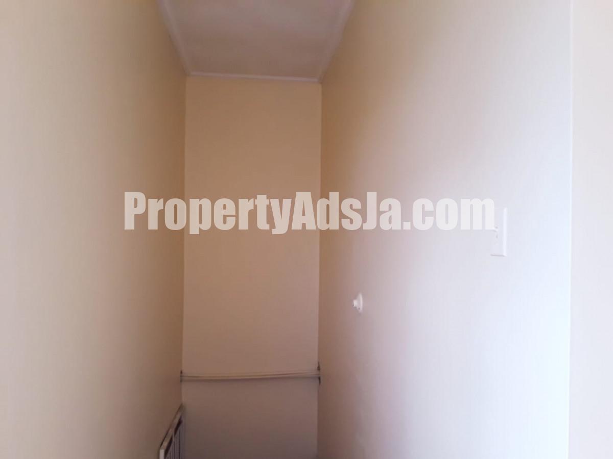 House For Rent in Manchester Mandeville, Manchester Jamaica