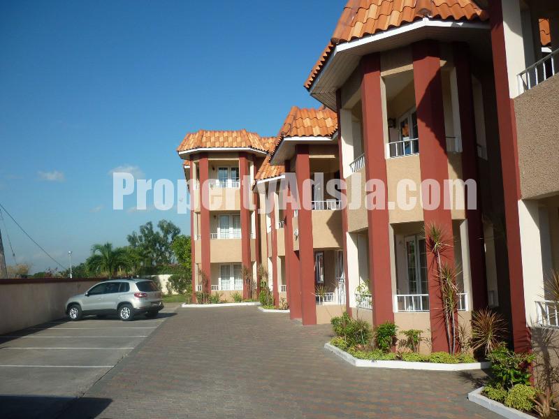Apartment For Sale in Liguanea, Kingston / St. Andrew Jamaica