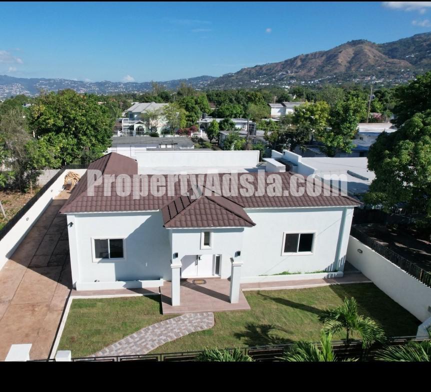 House For Sale in Mona Heights, Kingston / St. Andrew Jamaica