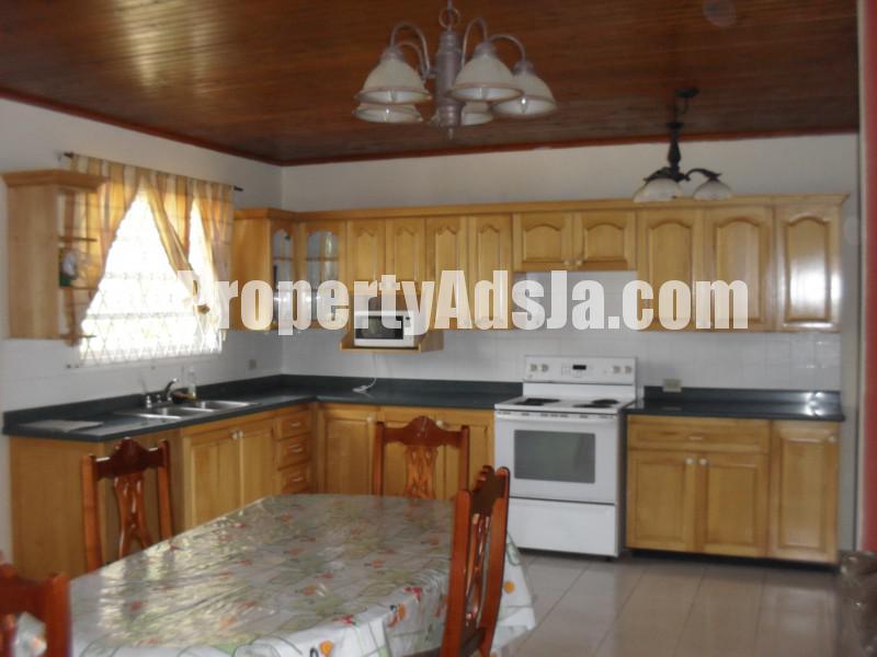 House For Rent in Mandeville, Manchester Jamaica