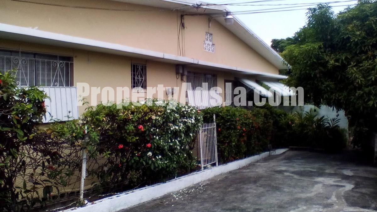 House For Sale in NORBROOK, Kingston / St. Andrew Jamaica
