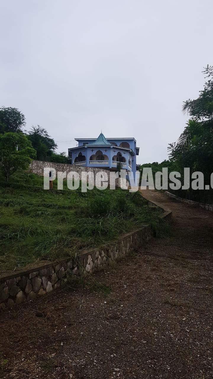 House For Sale in St Jago Heights, St. Catherine Jamaica