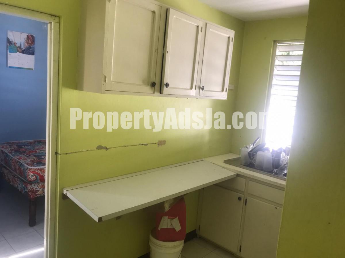 Flat For Rent in Hope Pastures, Kingston / St. Andrew Jamaica