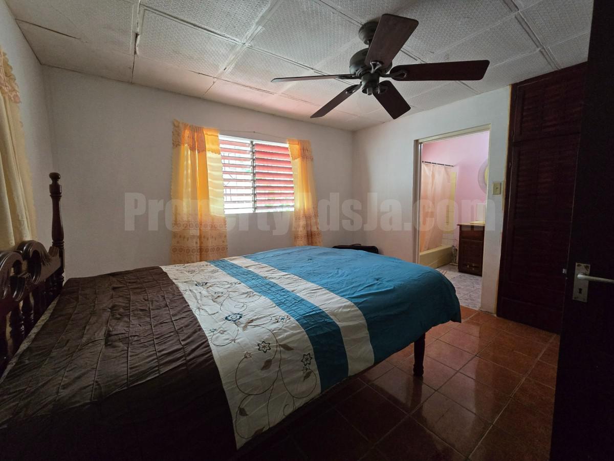 House For Sale in Willowdene, St. Catherine Jamaica photo 9