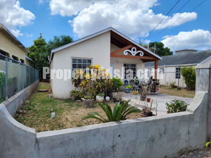 House For Sale in White Water Meadows, St. Catherine Jamaica