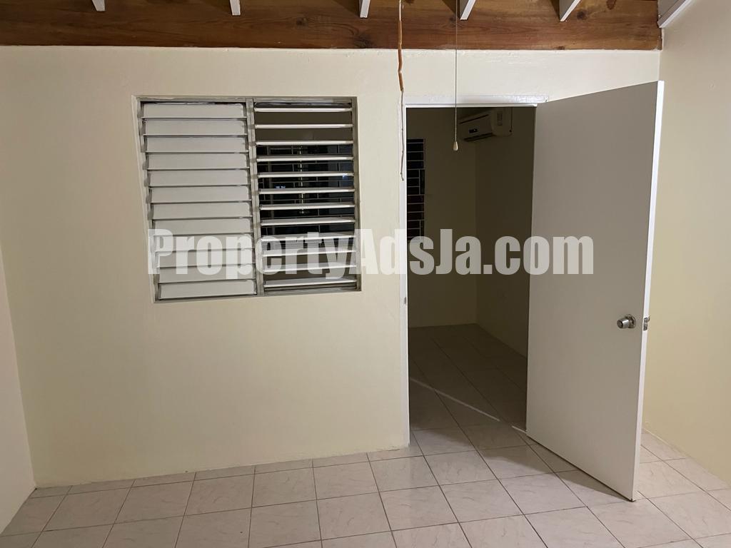 Townhouse For Rent in Redhills Road, Kingston / St. Andrew Jamaica