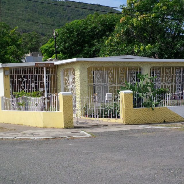 House For Sale in Bridgeport UNDER OFFER, Kingston / St. Andrew Jamaica