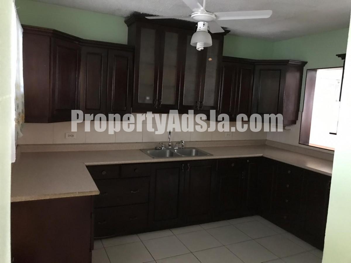Townhouse For Rent in Surbiton Road, Kingston / St. Andrew Jamaica