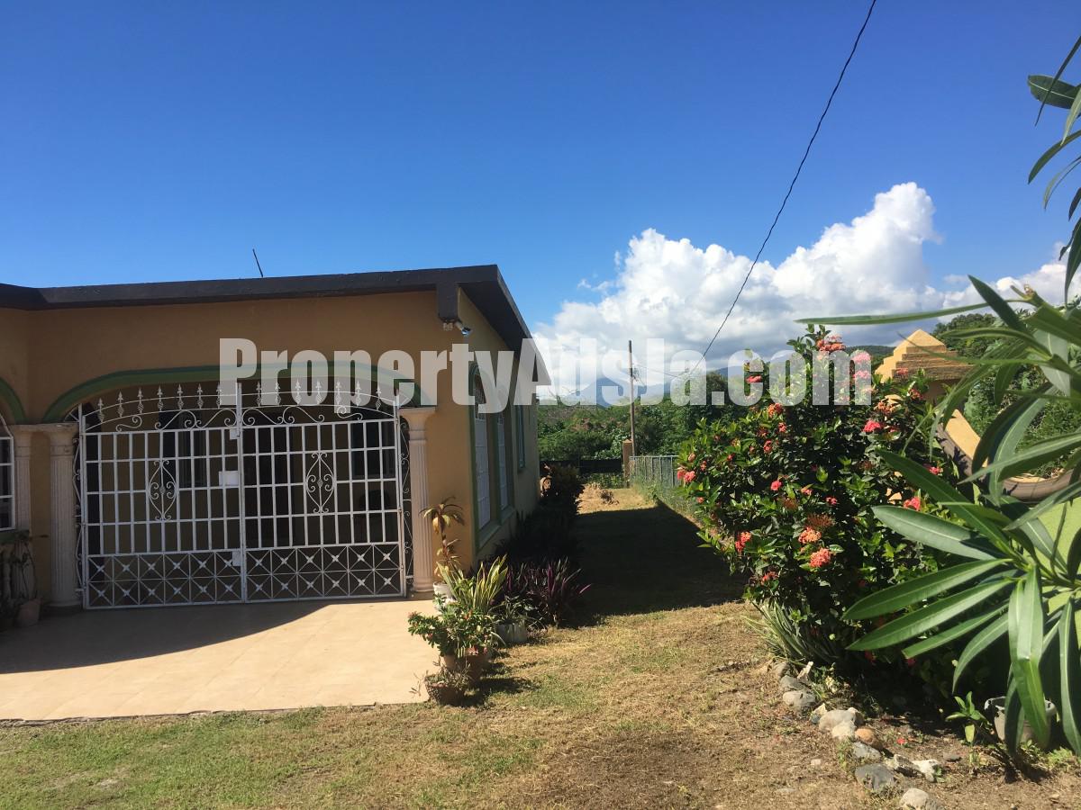 House For Sale in Albion Estates, St. Thomas Jamaica