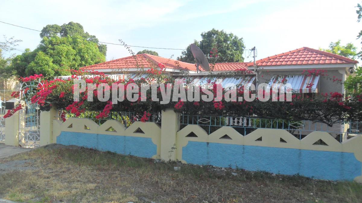 House For Sale in West Albion, St. Thomas Jamaica